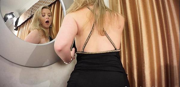  Horny Sunny Lane Masturbates For You!